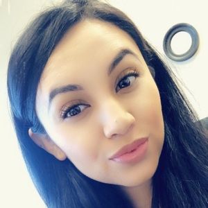 Meet your Posher, Adriana